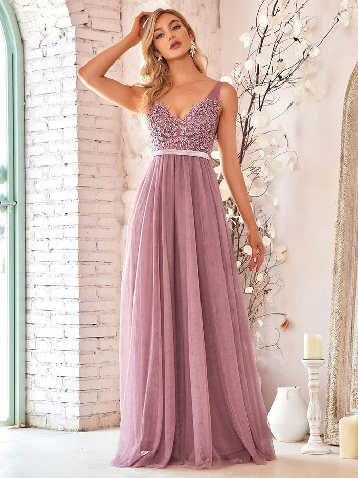 Women's Weekend Outfit Women's A-Line V-Neck Floral Lace Appliques Bridesmaid Dress