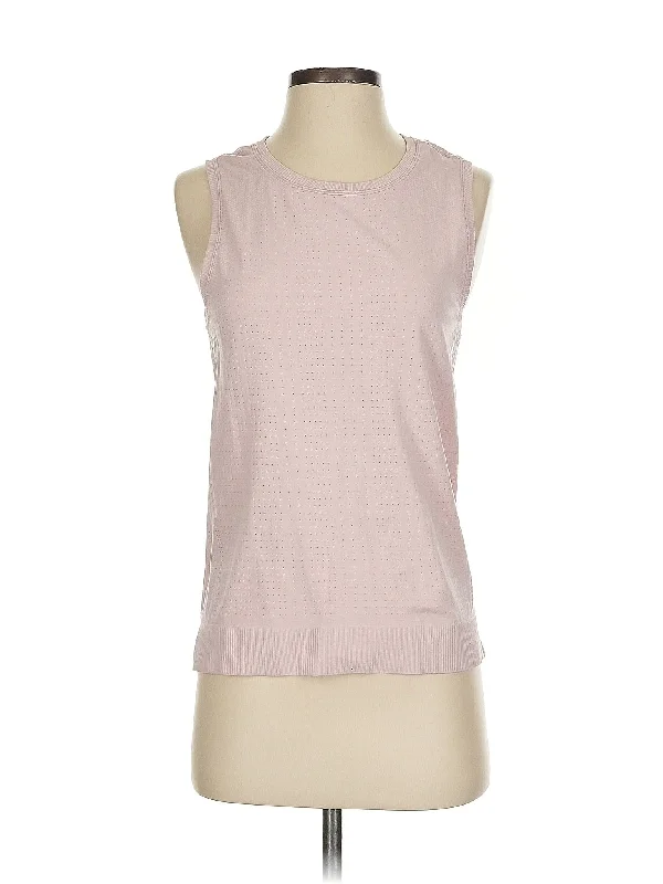 Women's Cozy Winter Attire Sleeveless T Shirt