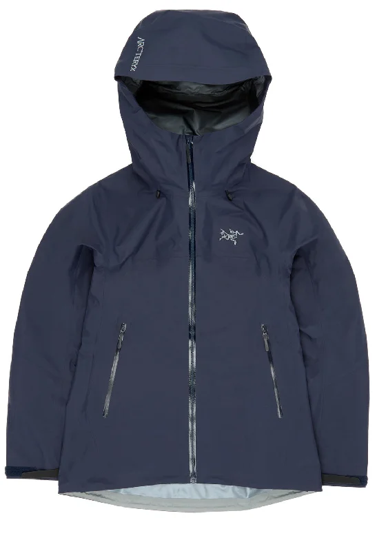 Women's Casual Outfit Arc'teryx Women's Beta SL Jacket - Black Sapphire